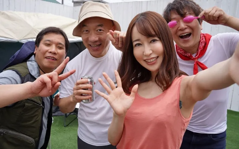 ông xã để vợ yêu cắm trại 3 ngày 2 đêm với hiệp hội khu phố mà không biết…