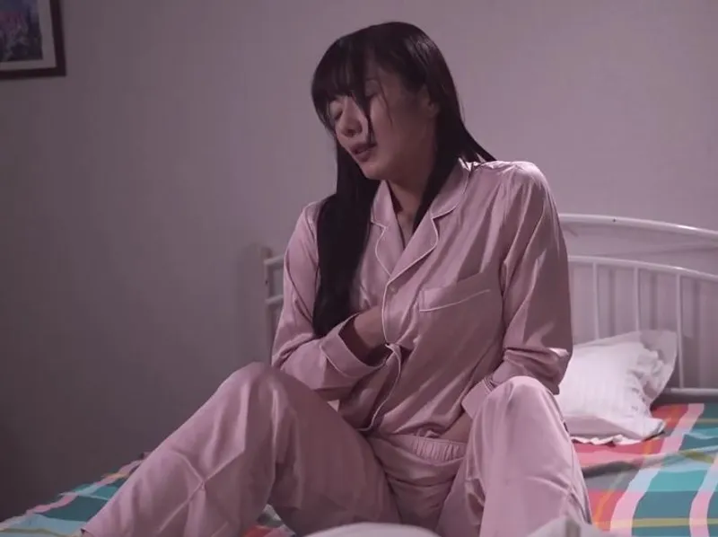 Tự sướng buồi đêm vì gã chồng bỏ bê, bà xã quyết định tìm đến ứng dụng hèn hò