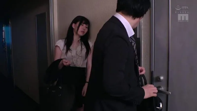 Vợ nhà bên nhận nhầm tôi là ông chồng trong một hôm say xỉn