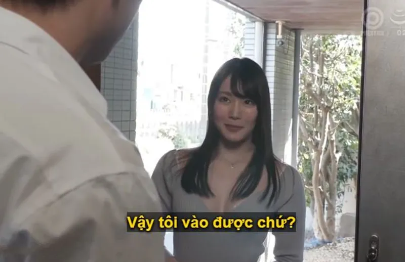 Người anh hàng xóm giàu có bị cô em gái nhà bên xinh xắn, mới cưới chồng dọn về dụ dỗ làm tình.